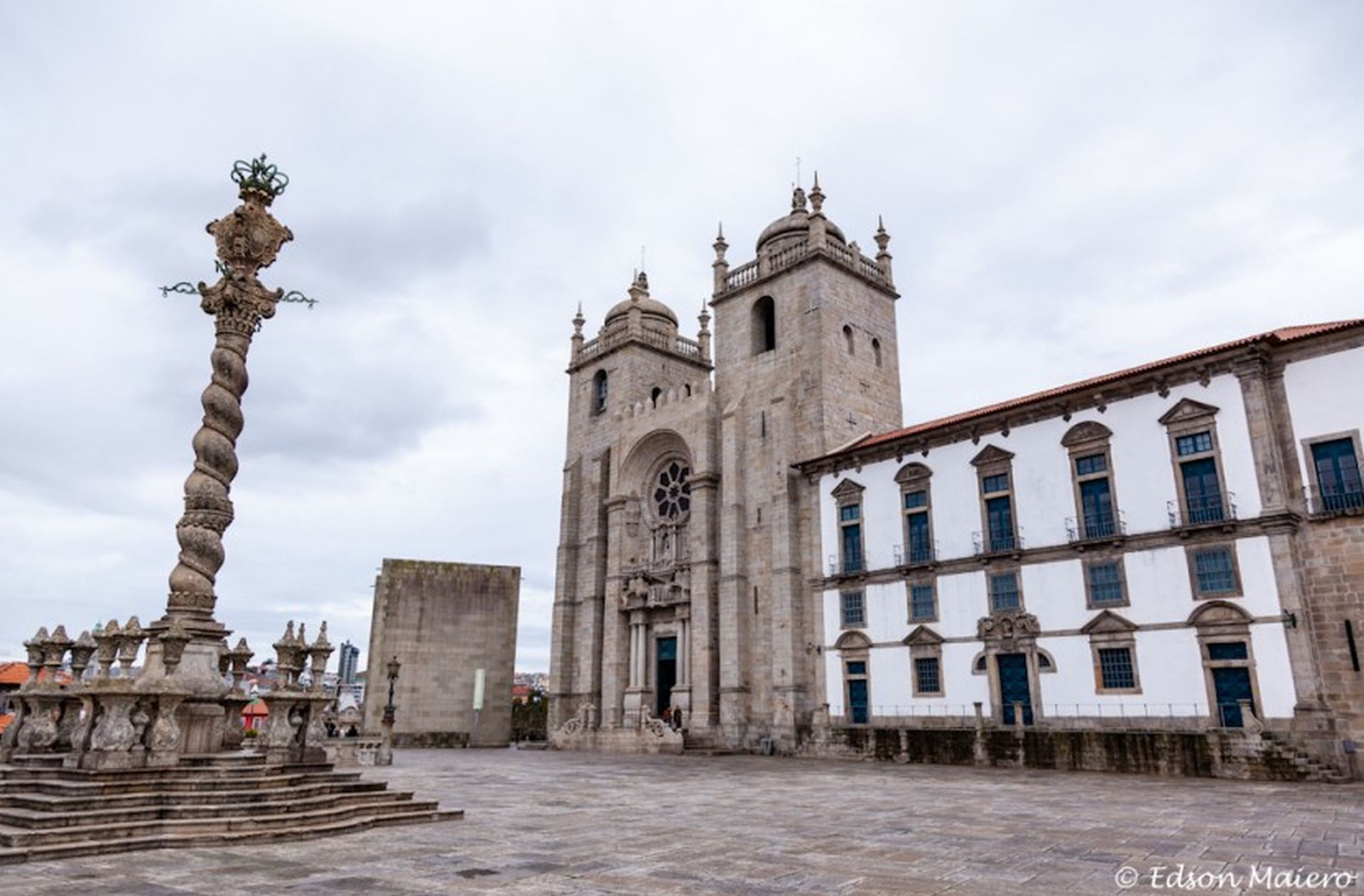 Full Day Porto City Tour  - Alojamientos en Porto