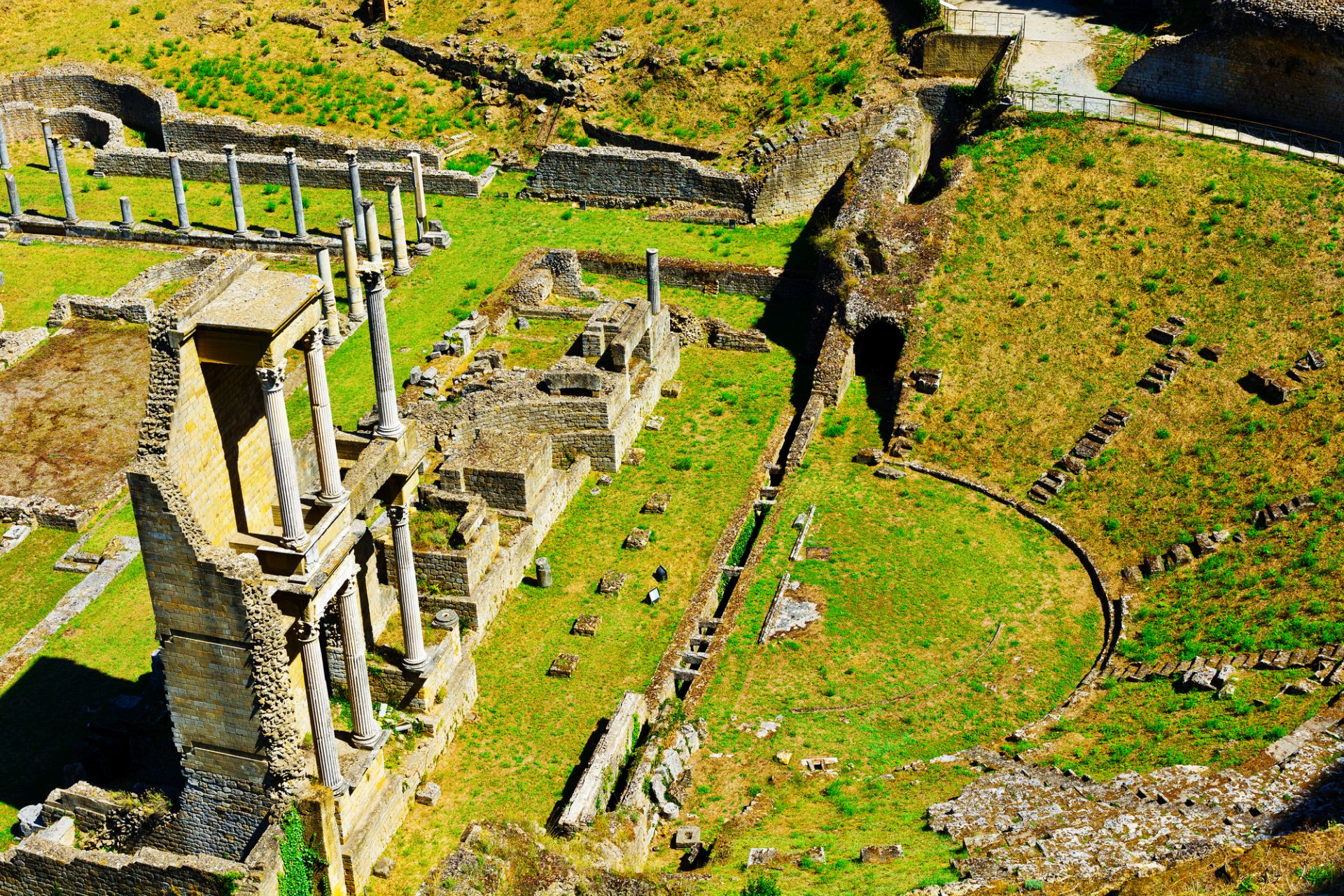 A Day Trip to Rome by High Speed Train with Colosseum & Roman Forum Guided Tour from Florence - Alojamientos en Florence