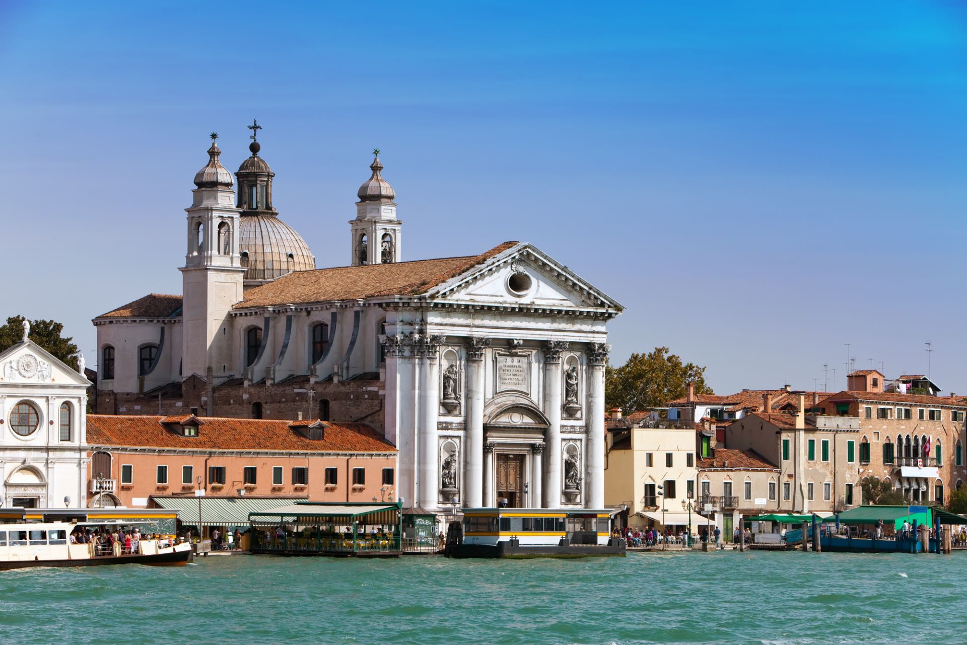 Navegación Veneciana y Gran Canal en Góndola - Alojamientos en Venecia