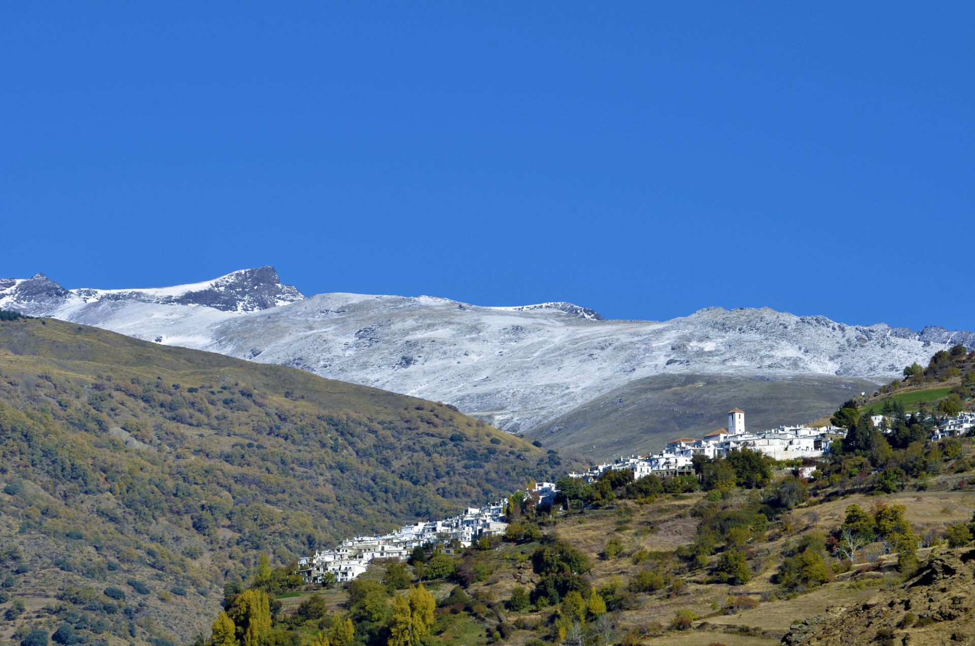 Alpujarras Granadinas desde Granada - Alojamientos en Granada