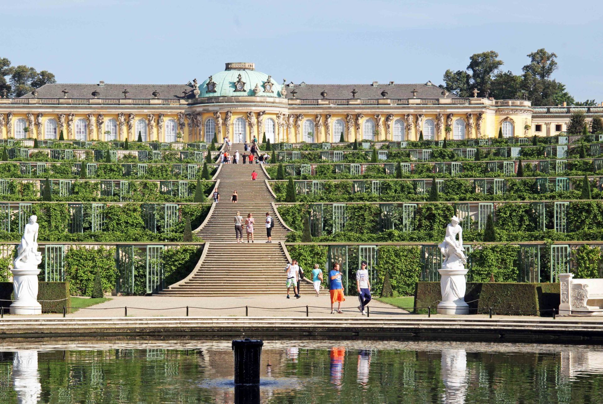 Discover Potsdam from Berlin - Alojamientos en Berlín