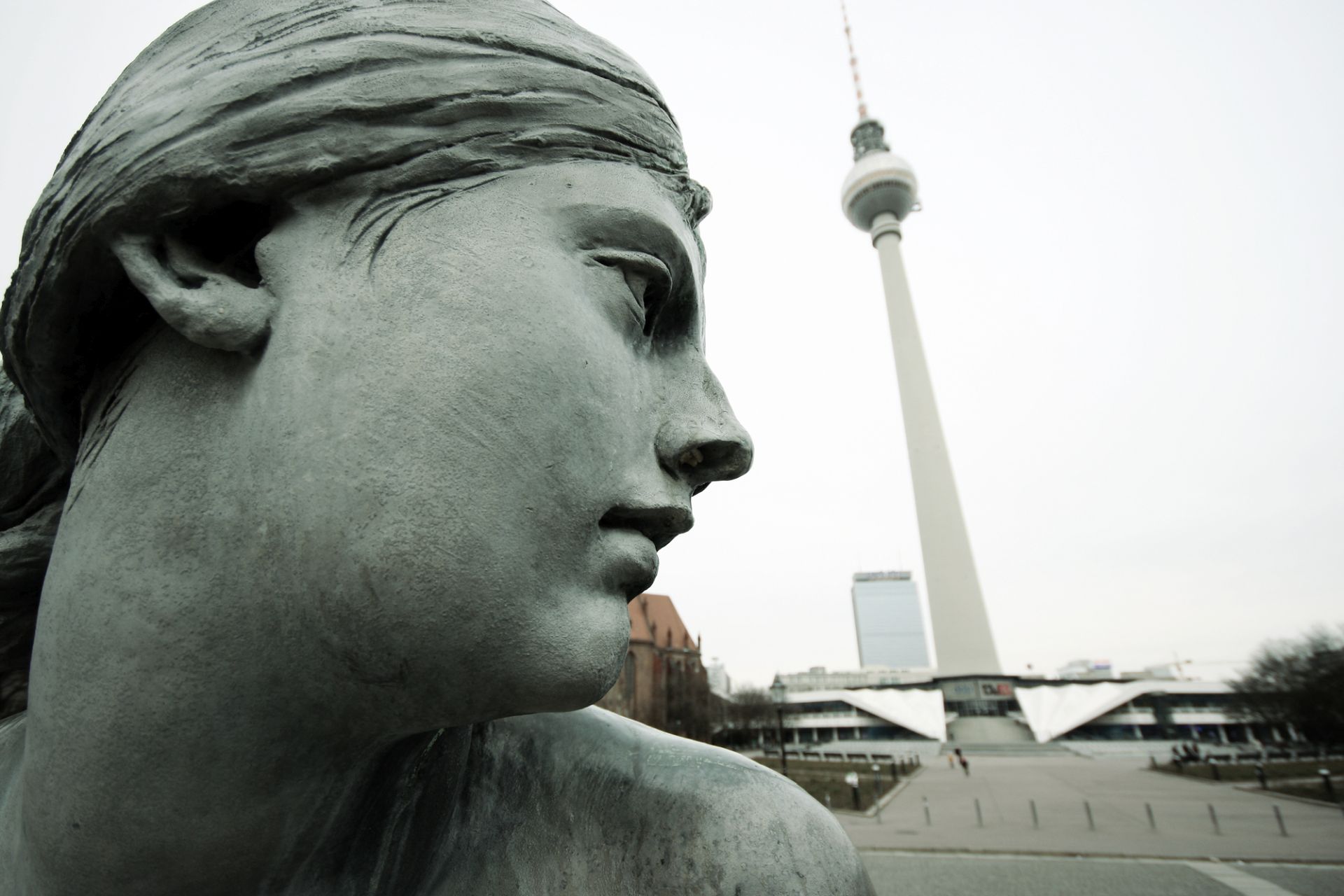 Billete para una Mesa junto a la Ventana del Restaurante de la Torre TV de Berlín - Alojamientos en Berlín