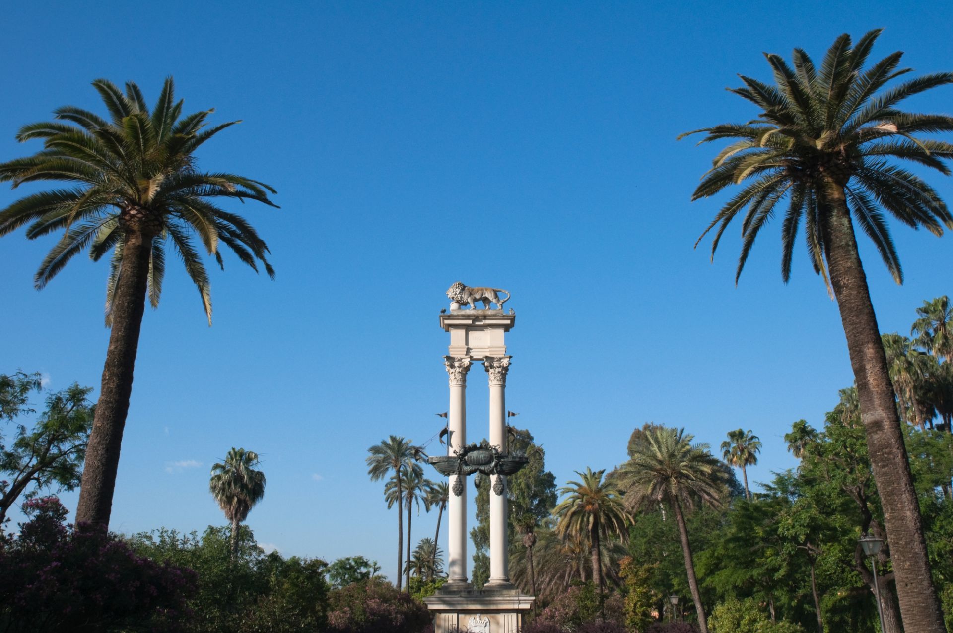 Sevilla Día Completo Desde Estepona - Alojamientos en Estepona