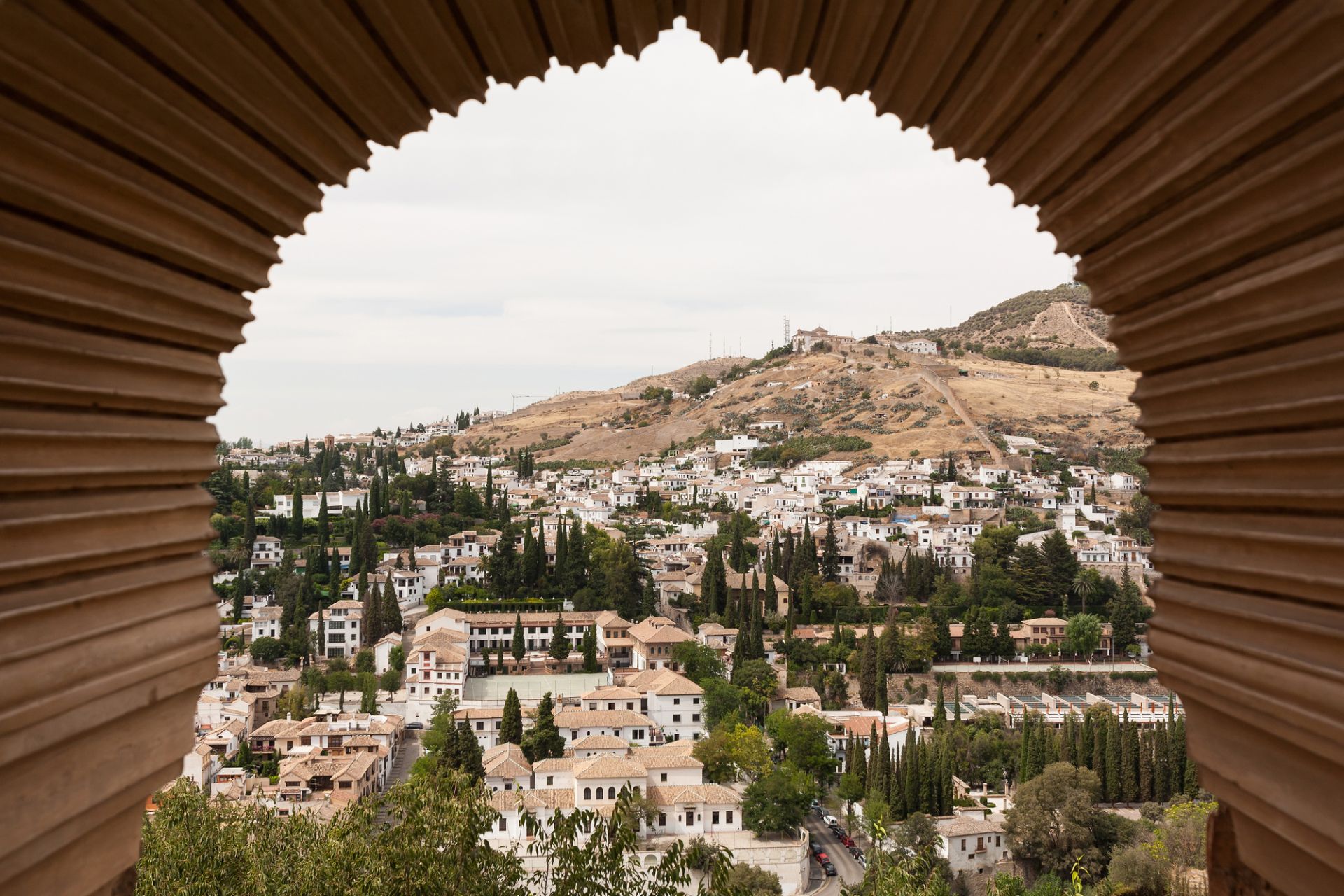 Alhambra Guided Tour & Audioguide - Alojamientos en Granada